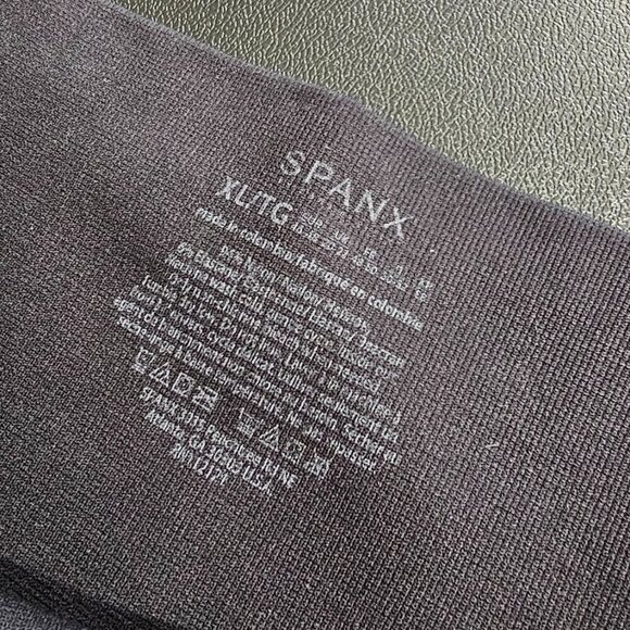 SPANX Look At Me Now Seamless Leggings, Black, Shaping Waist, Size XL - Picture 3 of 7